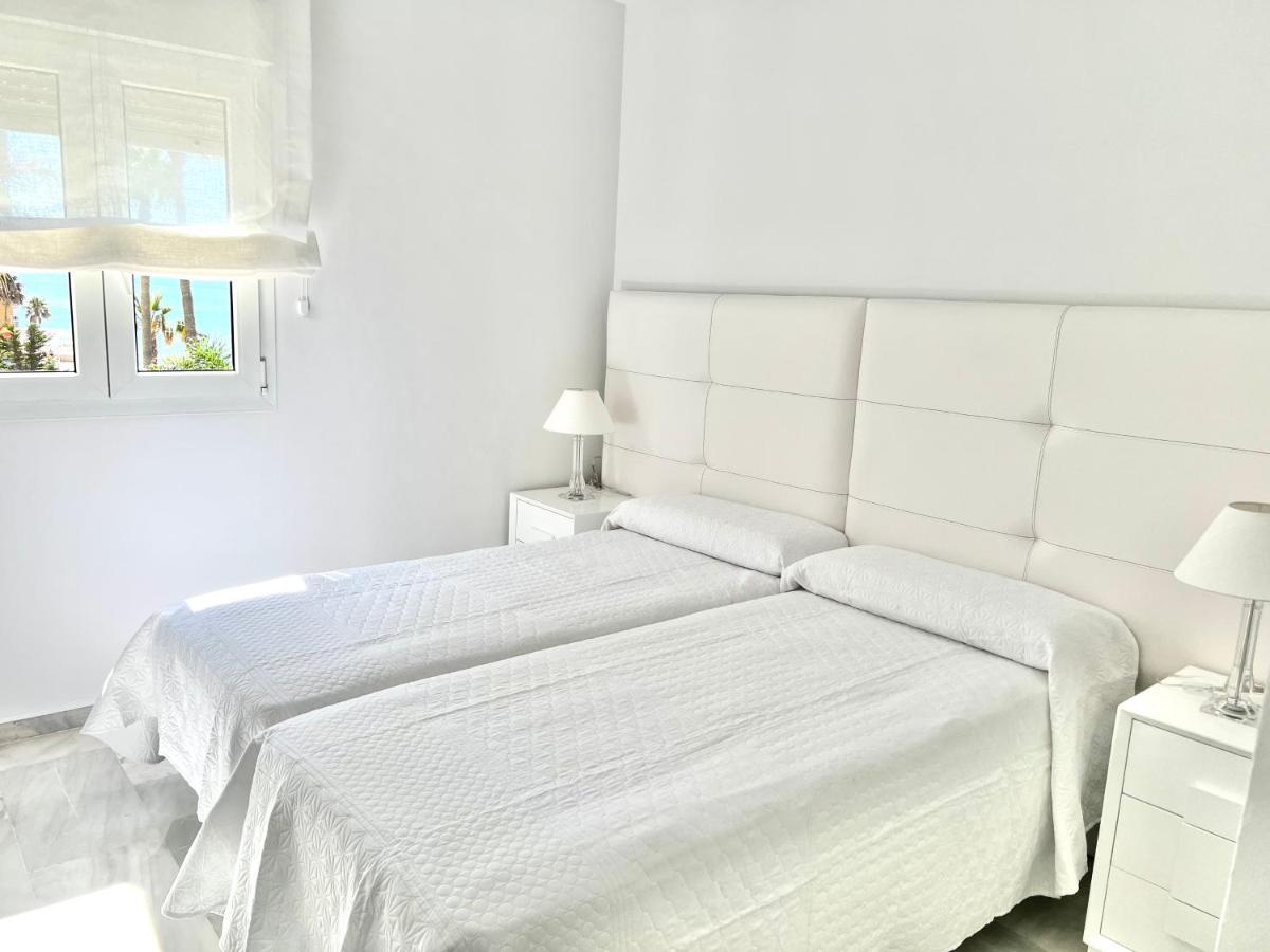 Mi Capricho 170 Beachfront Apartment Sitio de Calahonda Zewnętrze zdjęcie
