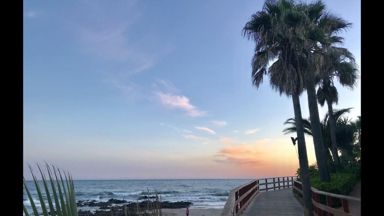 Mi Capricho 170 Beachfront Apartment Sitio de Calahonda Zewnętrze zdjęcie